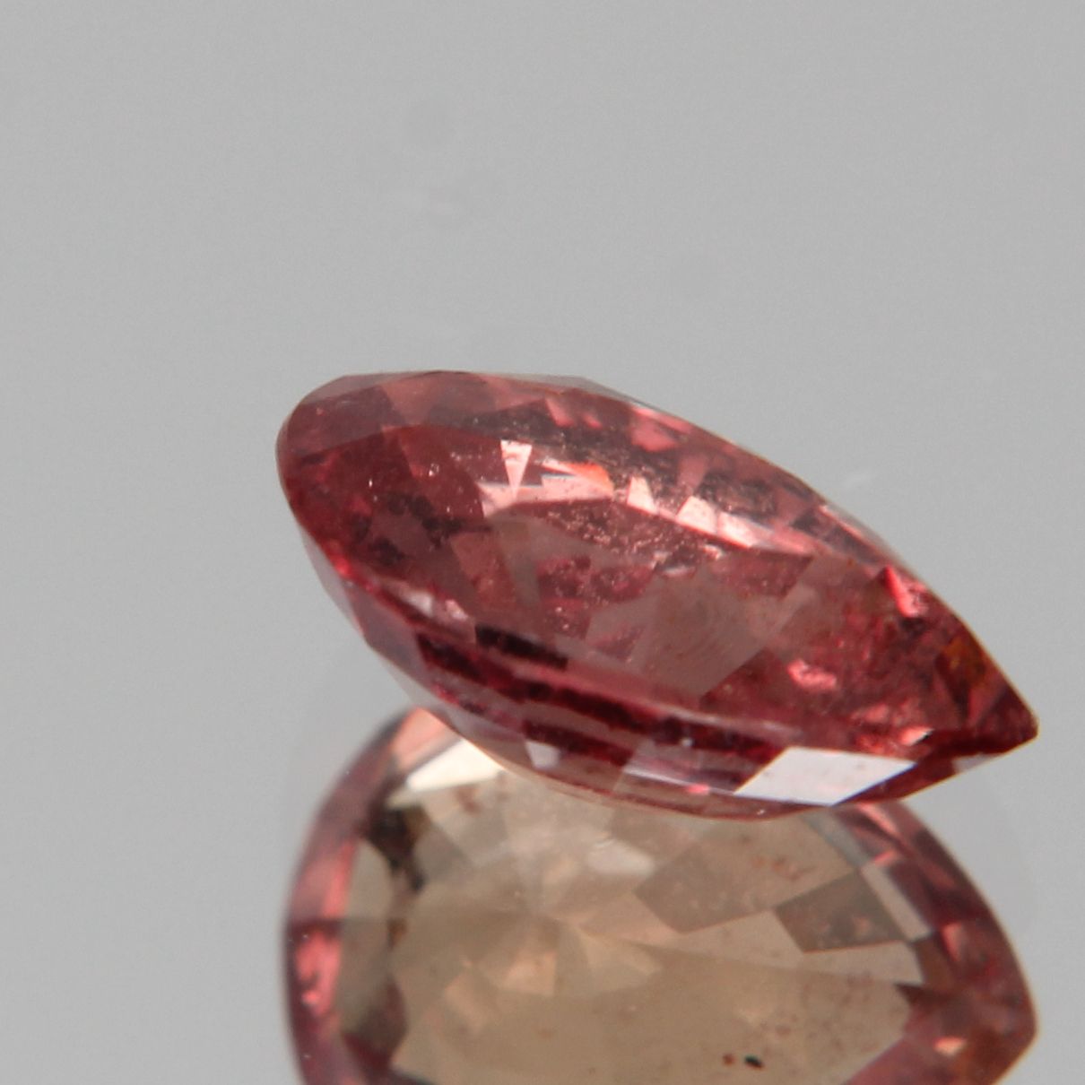 Padparadscha Sapphire 1.06 ct
