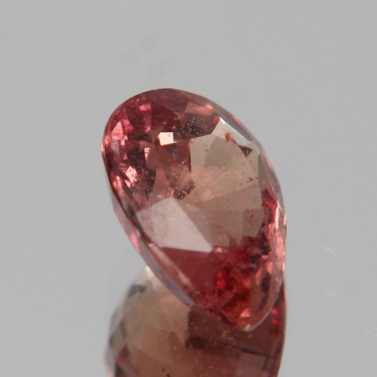Padparadscha Sapphire 1.06 ct
