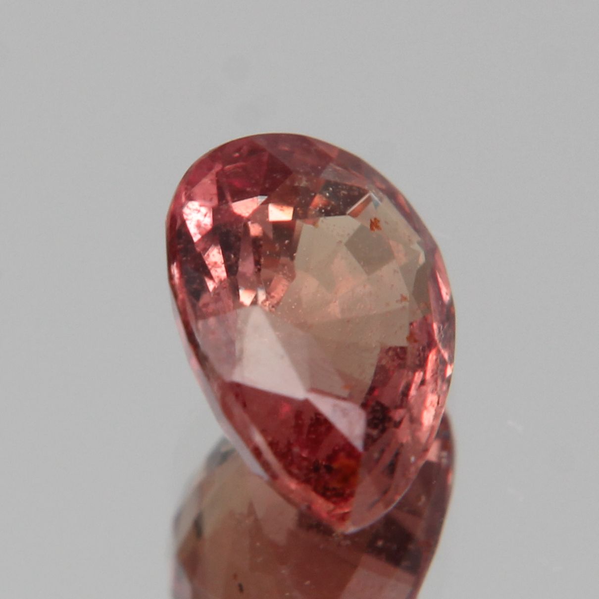 Padparadscha Sapphire 1.06 ct