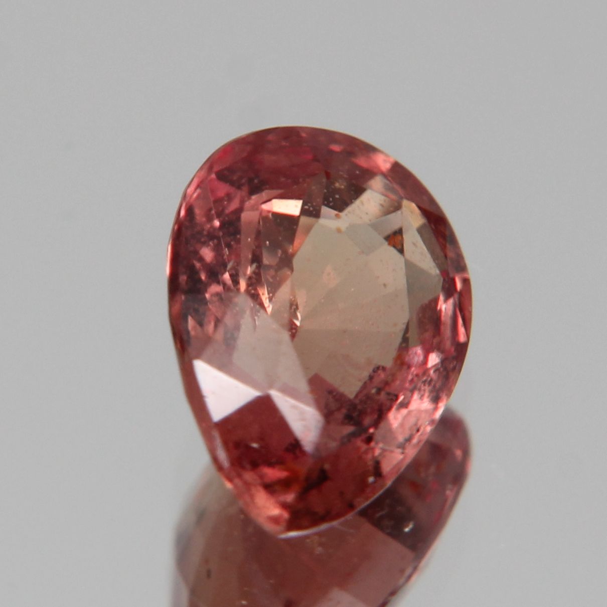 Padparadscha Sapphire 1.06 ct
