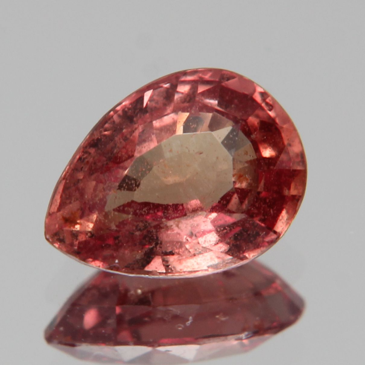Padparadscha Sapphire 1.06 ct