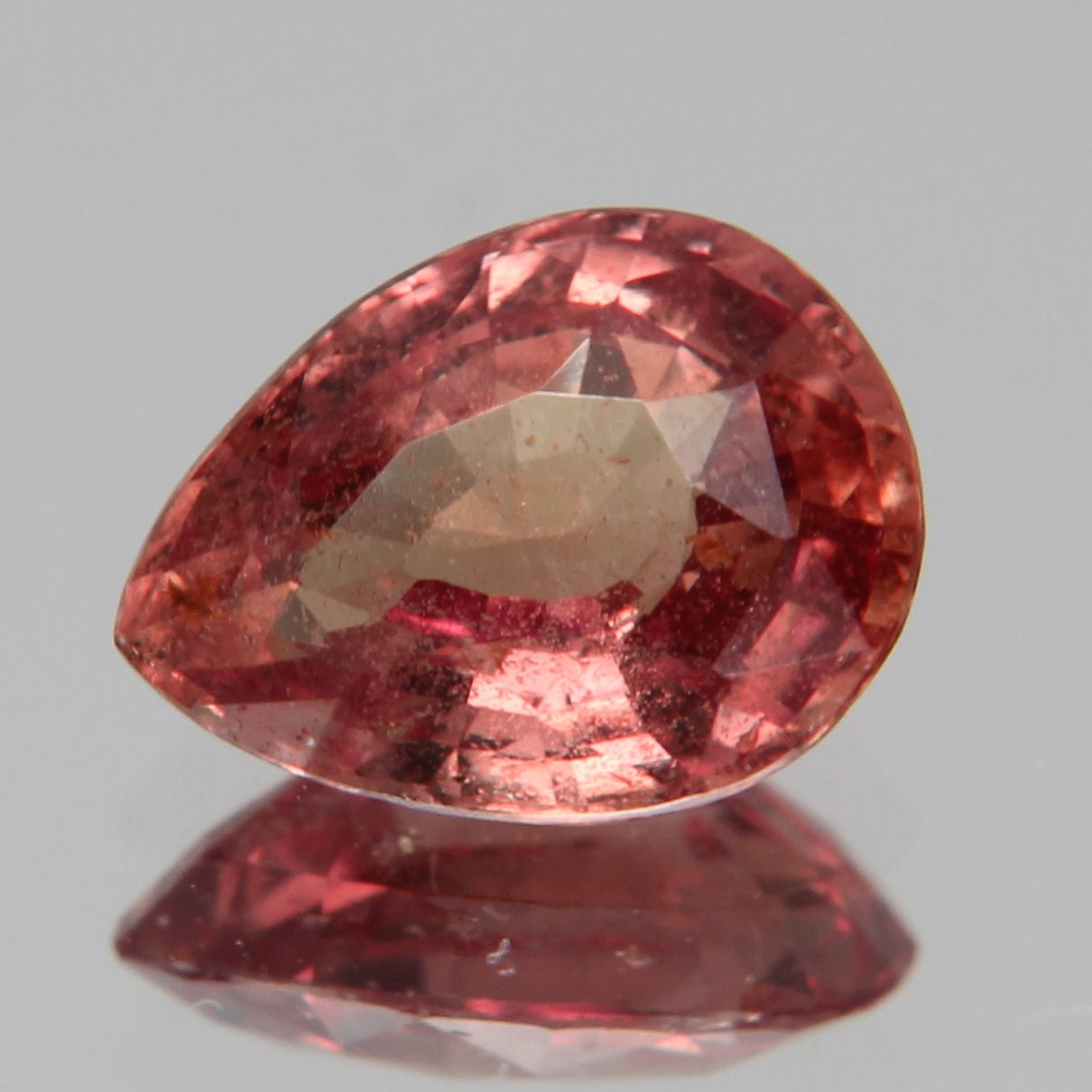 Padparadscha Sapphire 1.06 ct