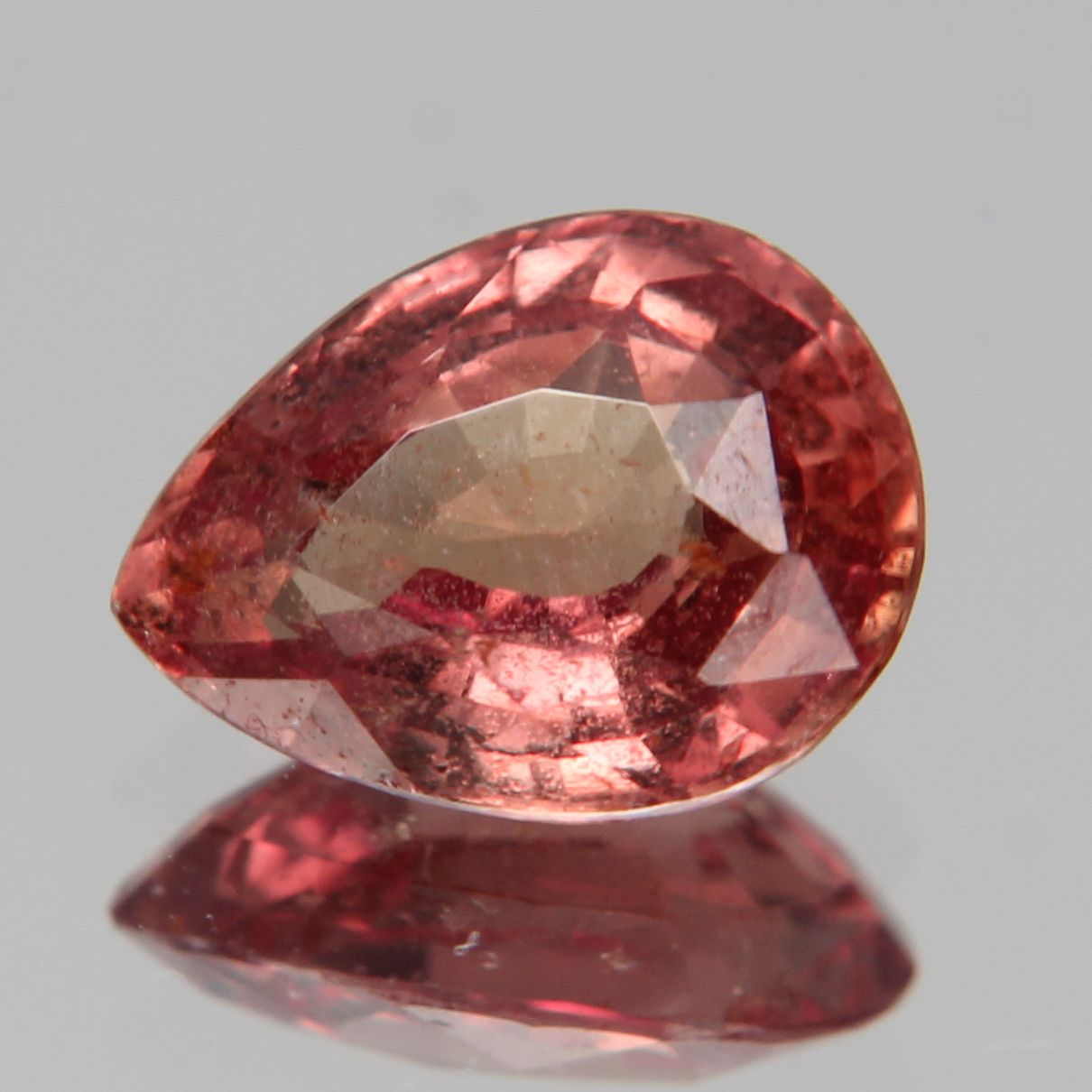 Padparadscha Sapphire 1.06 ct