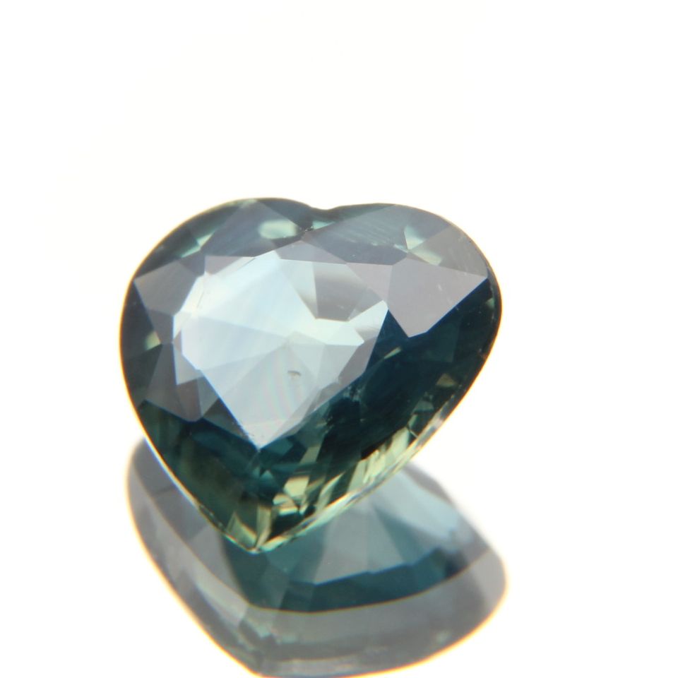 zweifarbiger Saphir 1.04 ct