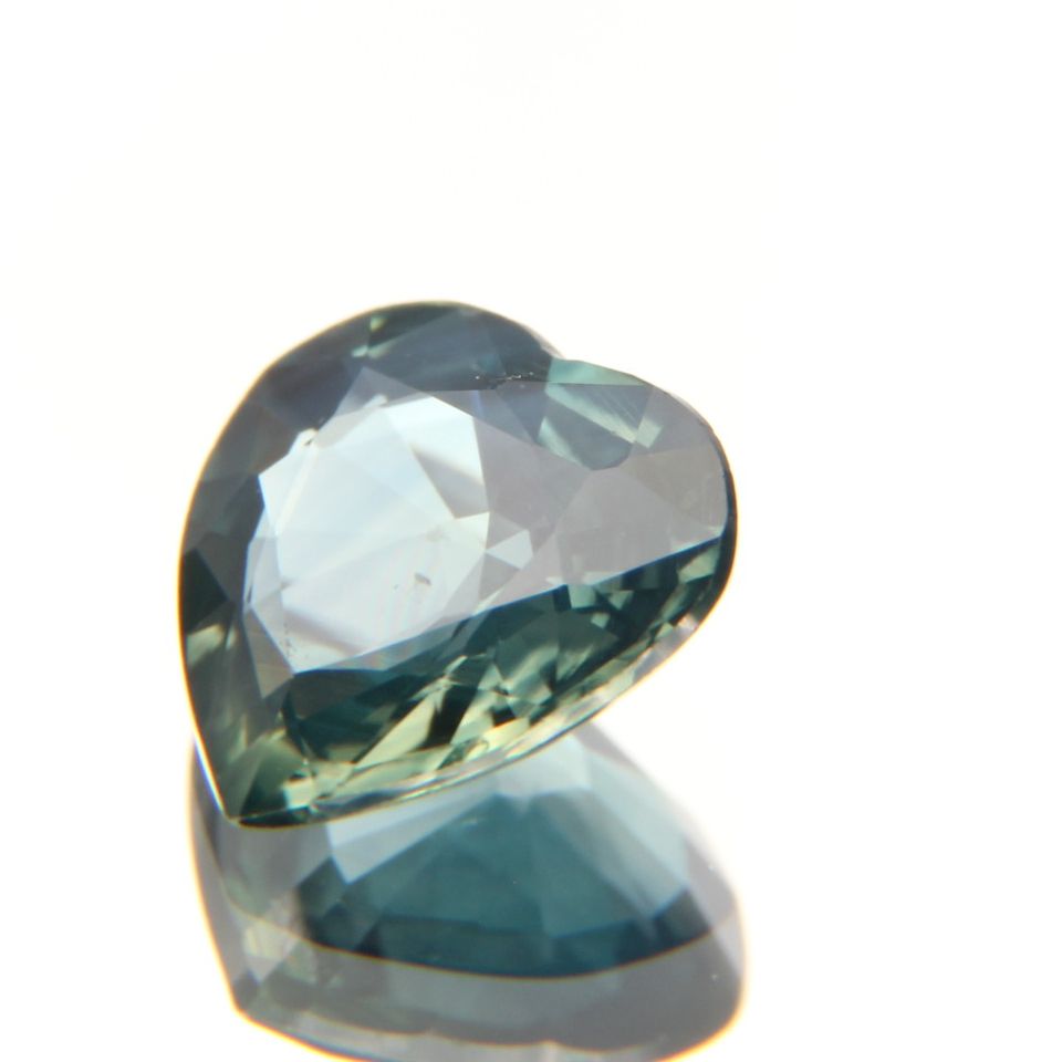 zweifarbiger Saphir 1.04 ct