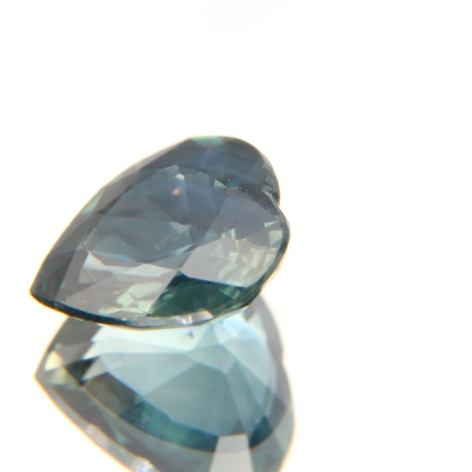 zweifarbiger Saphir 1.04 ct