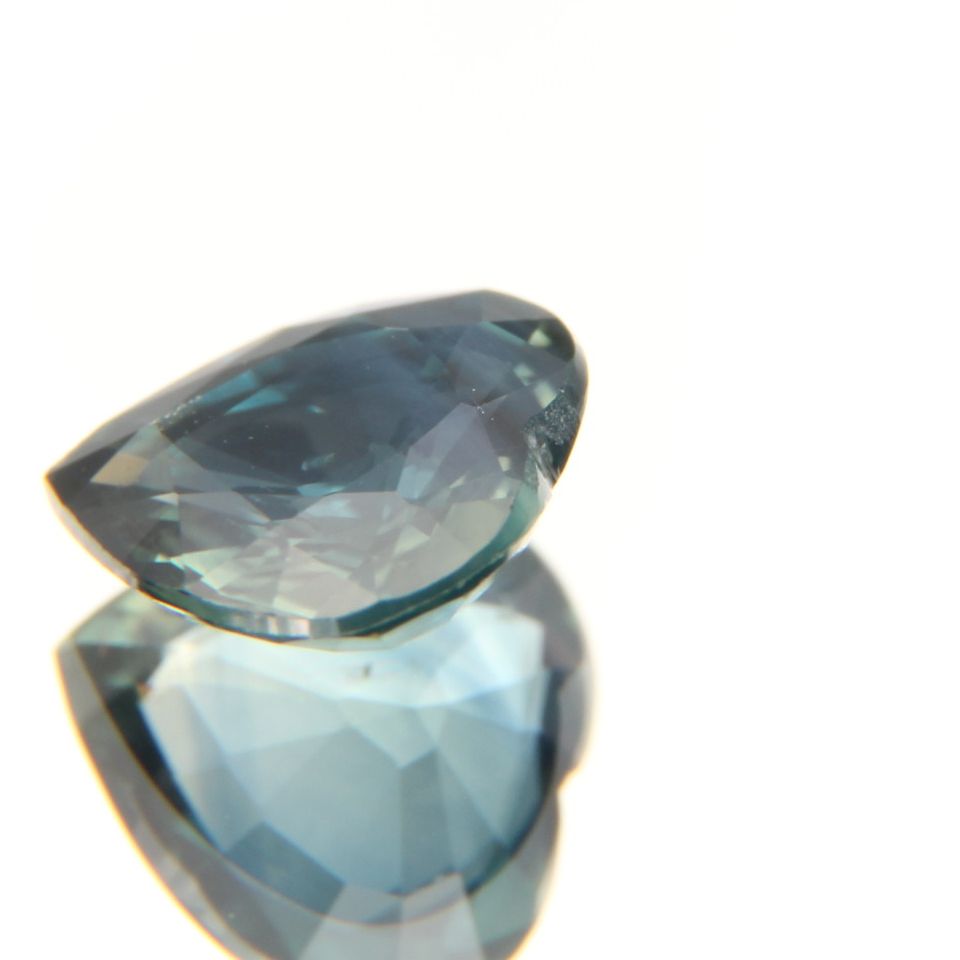 zweifarbiger Saphir 1.04 ct