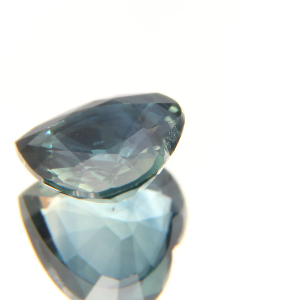 zweifarbiger Saphir 1.04 ct