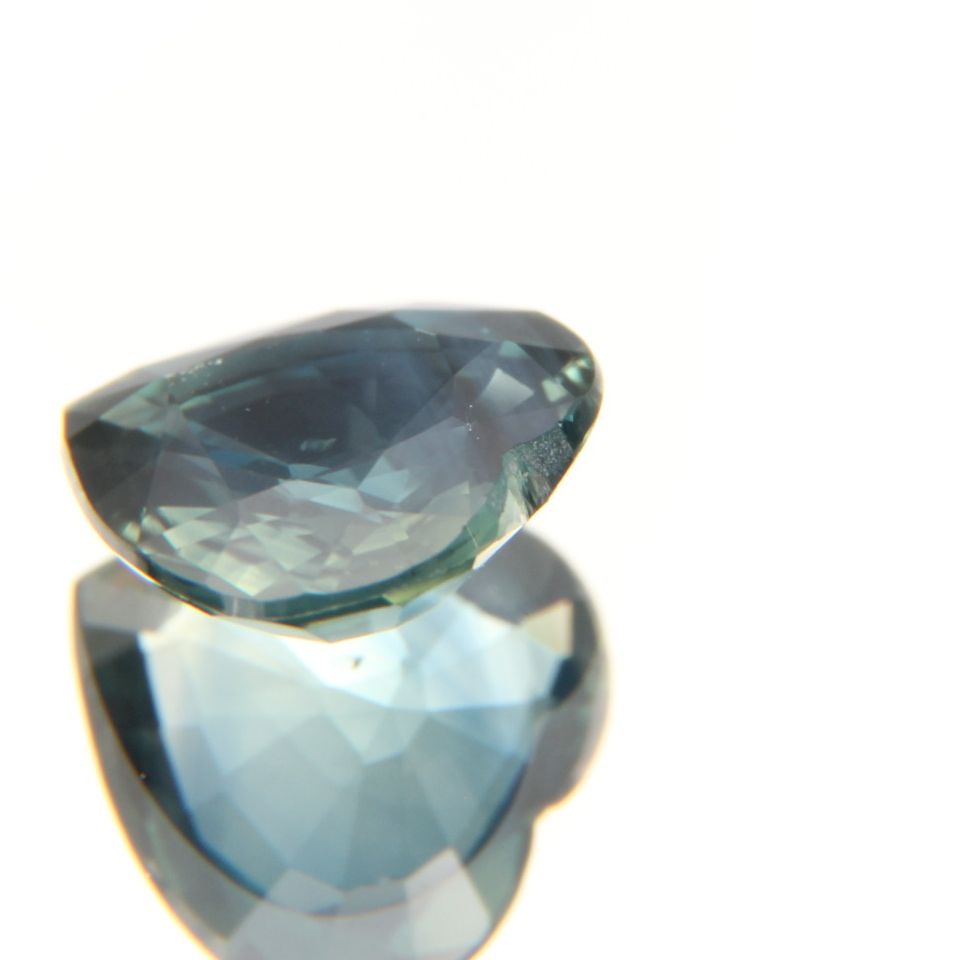 zweifarbiger Saphir 1.04 ct