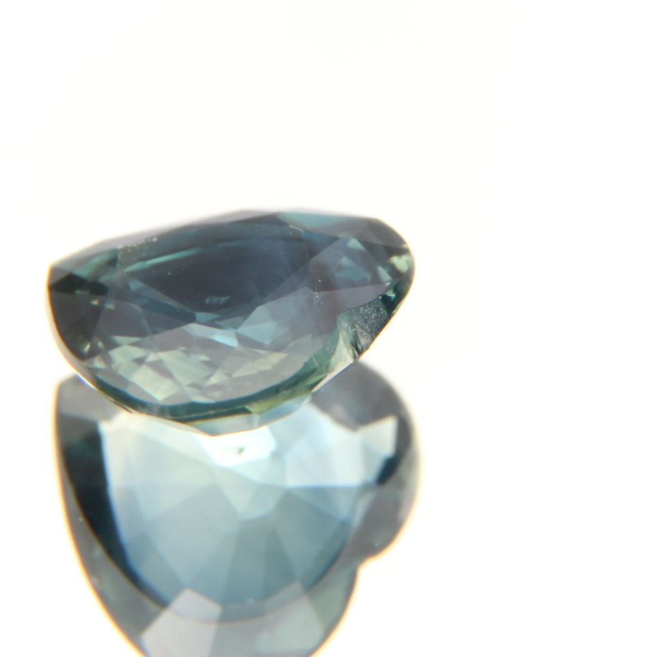 zweifarbiger Saphir 1.04 ct