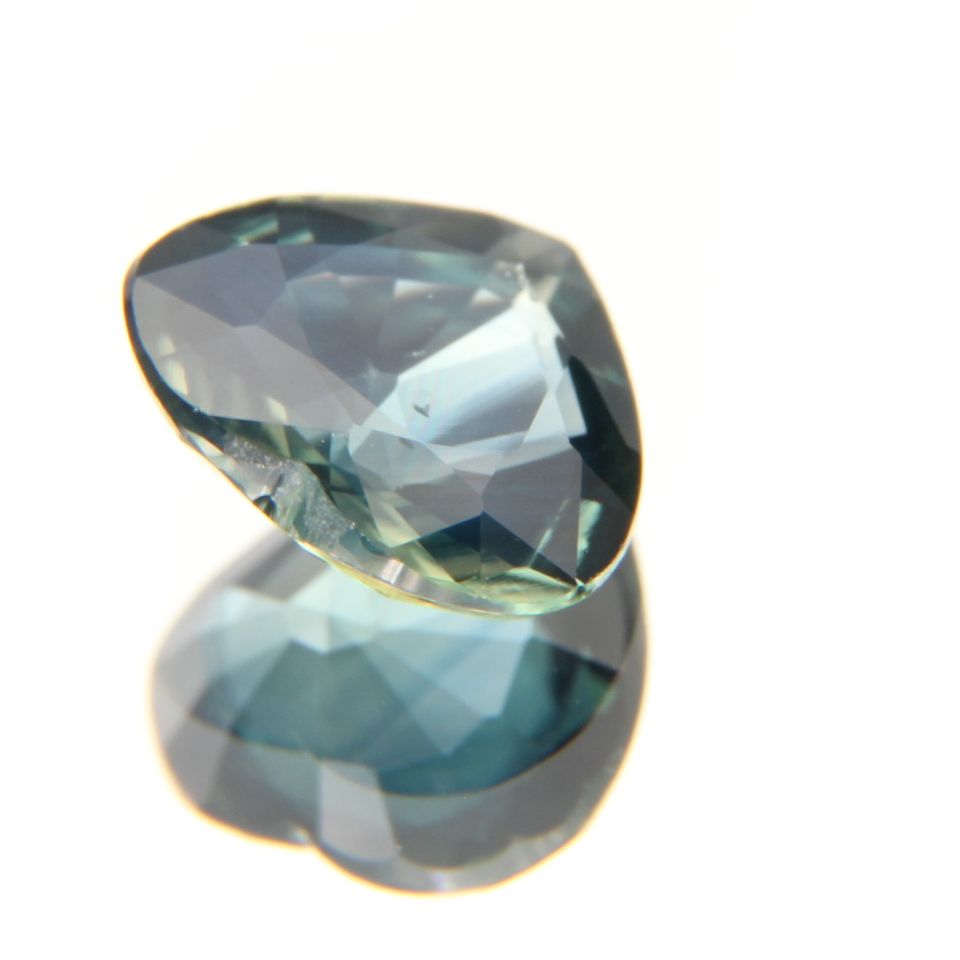 zweifarbiger Saphir 1.04 ct