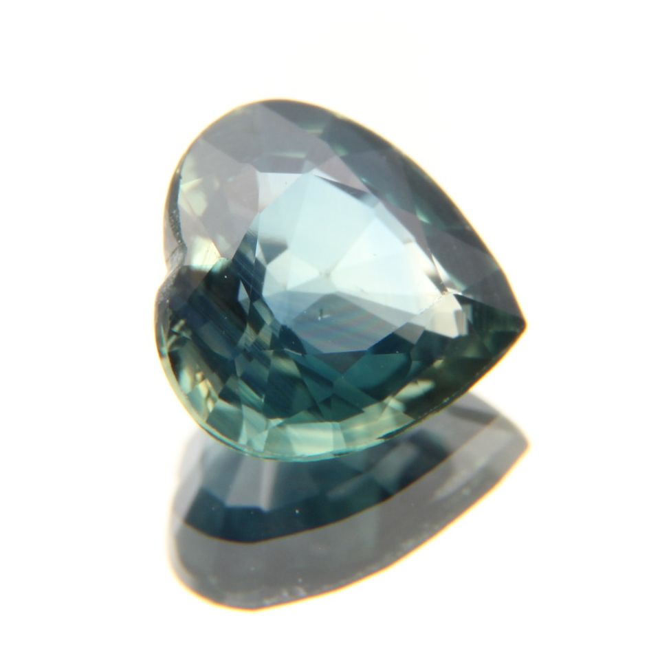 zweifarbiger Saphir 1.04 ct
