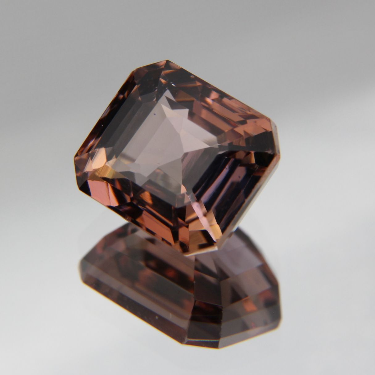 Zoisite 4.38 ct