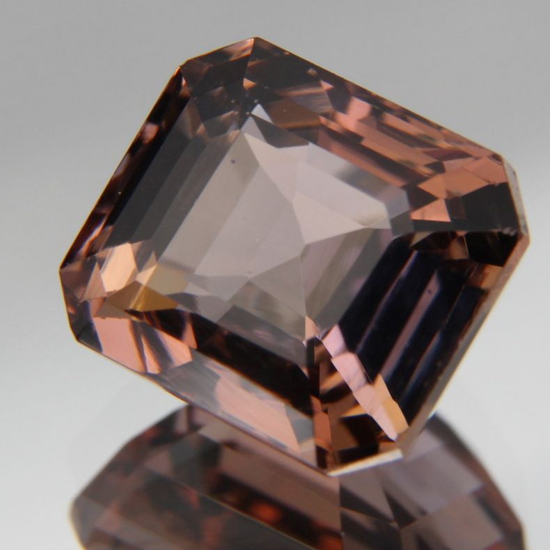 Zoisite 4.38 ct
