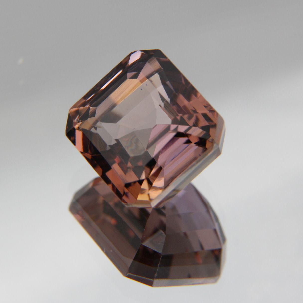 Zoisite 4.38 ct
