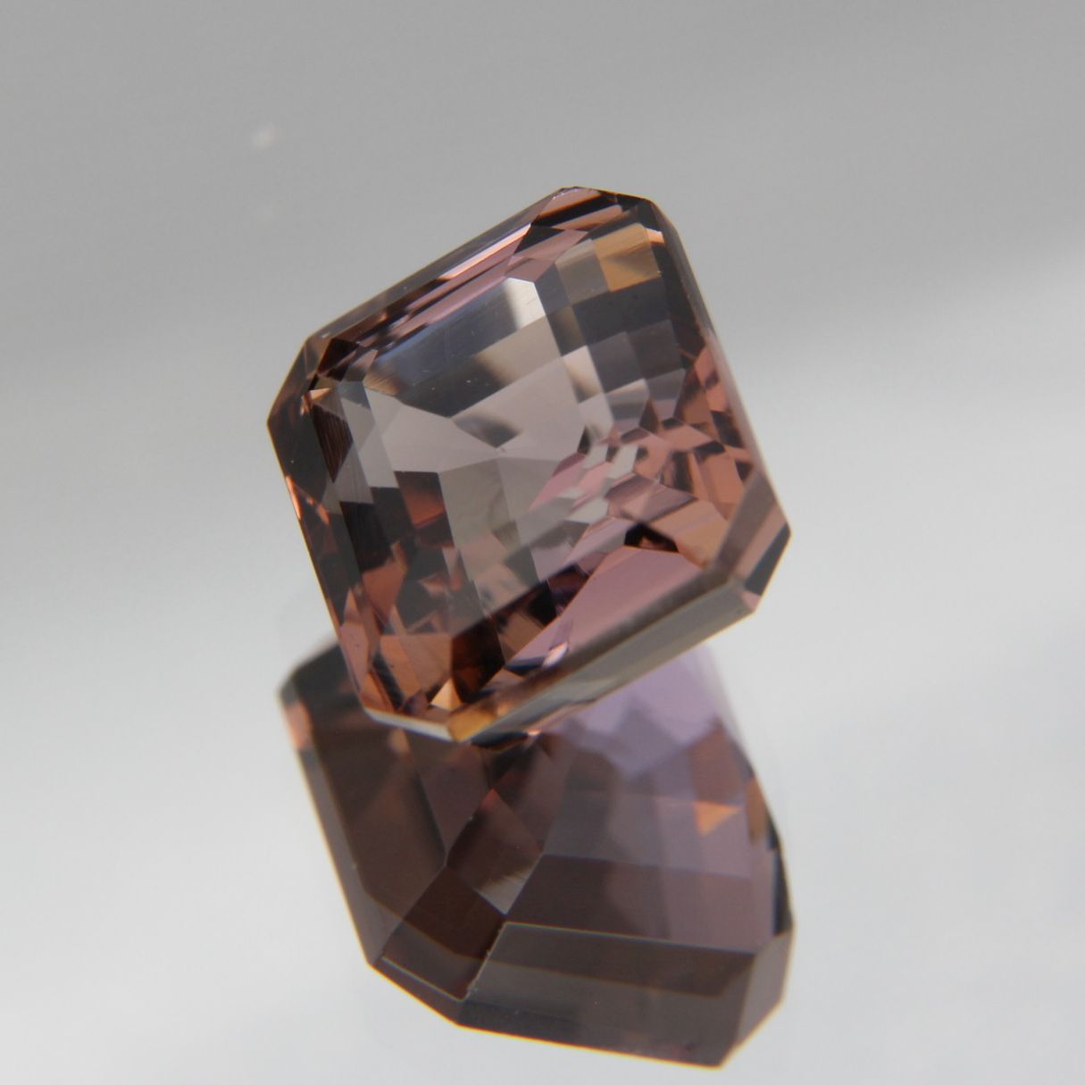 Zoisite 4.38 ct
