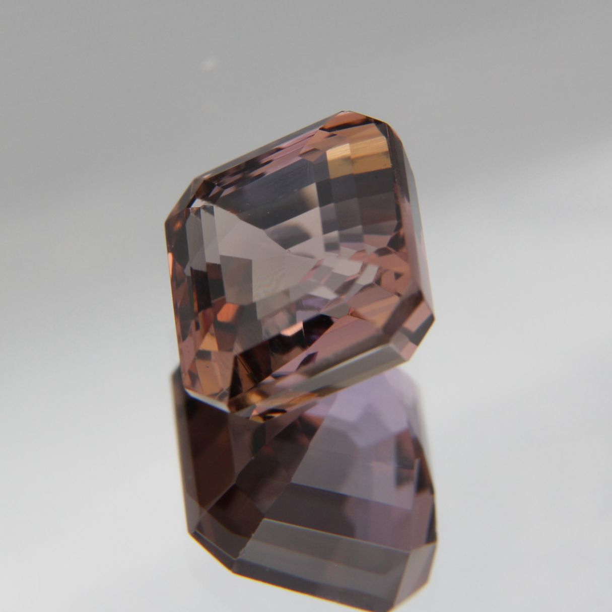 Zoisite 4.38 ct