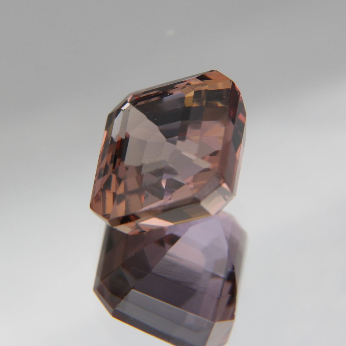 Zoisite 4.38 ct
