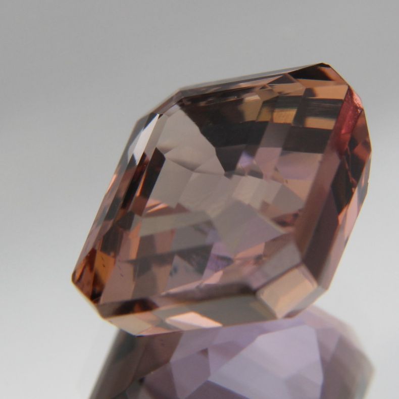Zoisite 4.38 ct