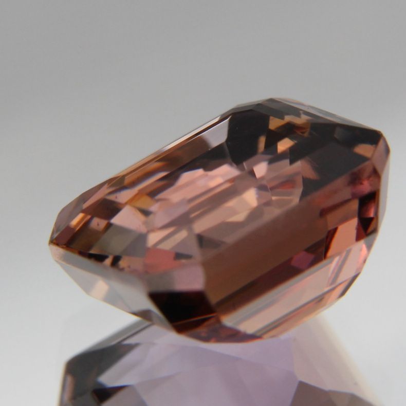 Zoisite 4.38 ct