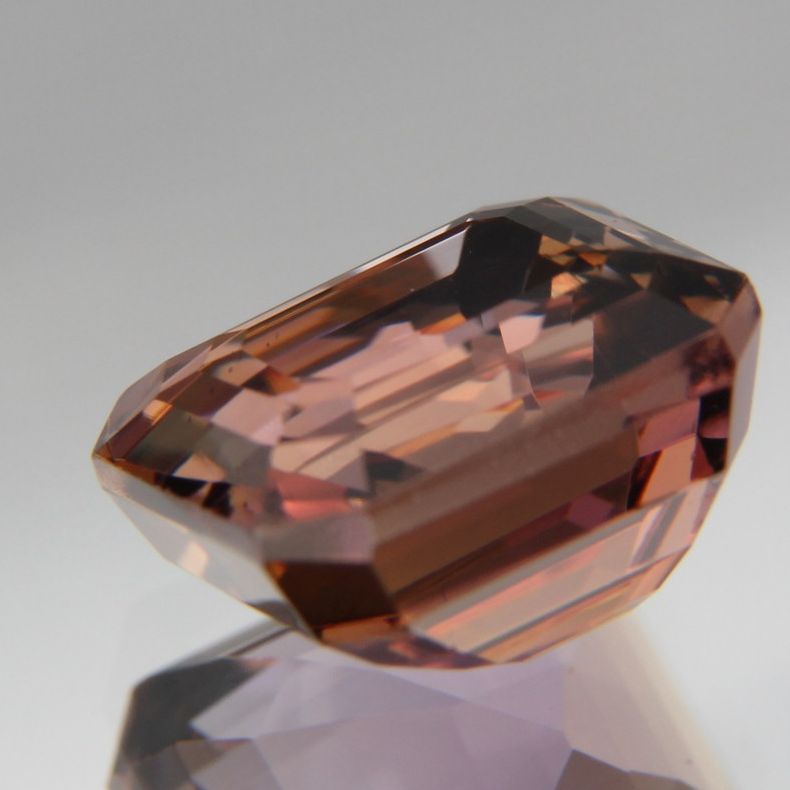 Zoisite 4.38 ct