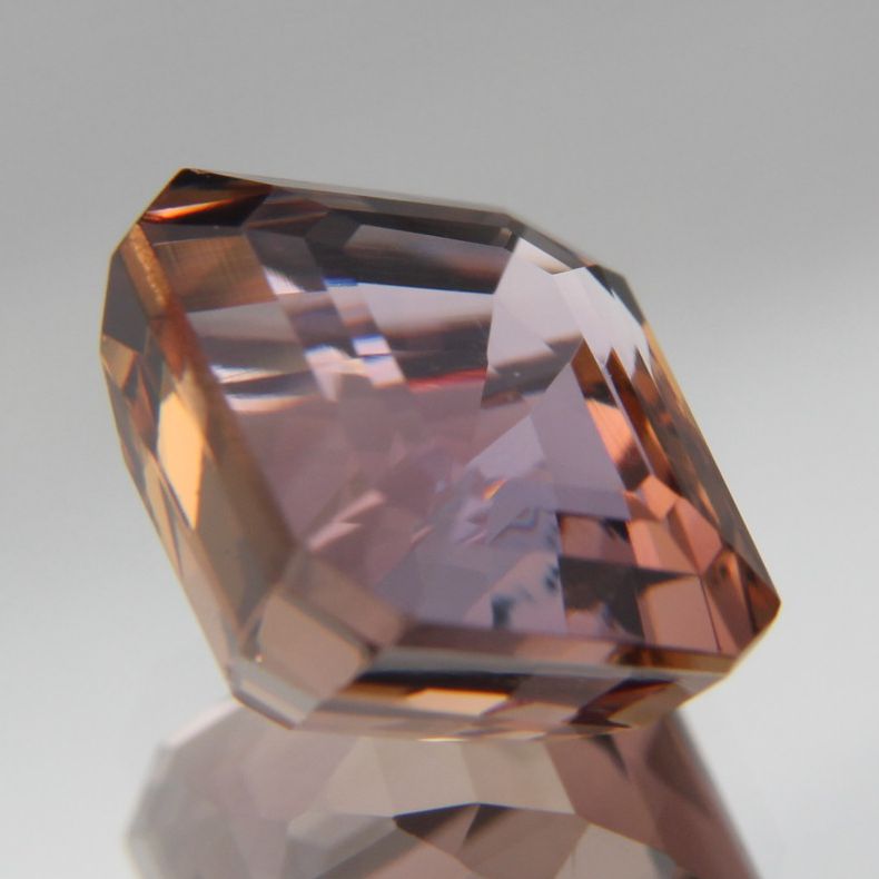 Zoisite 4.38 ct