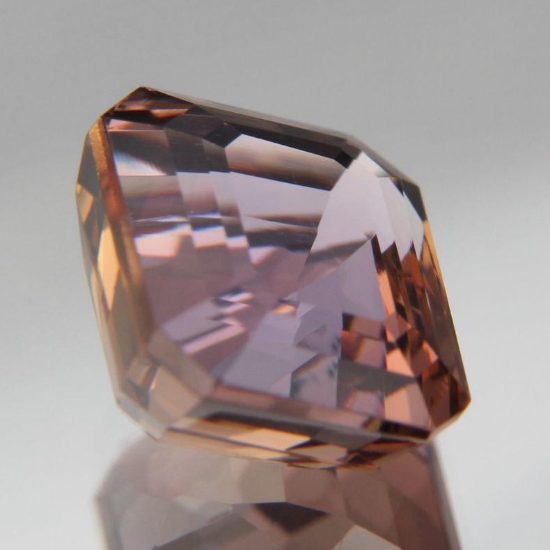 Zoisite 4.38 ct