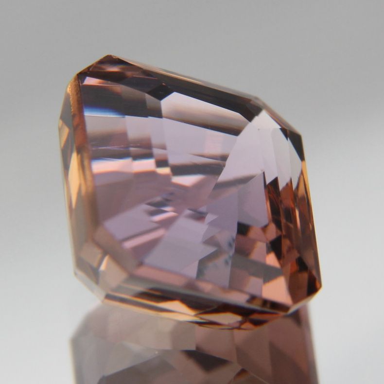 Zoisite 4.38 ct