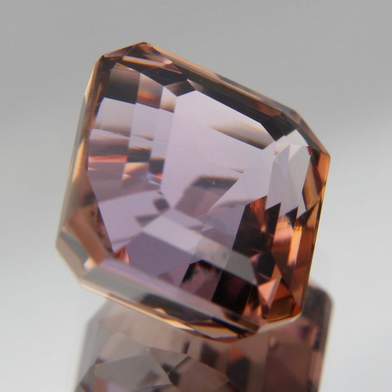 Zoisite 4.38 ct