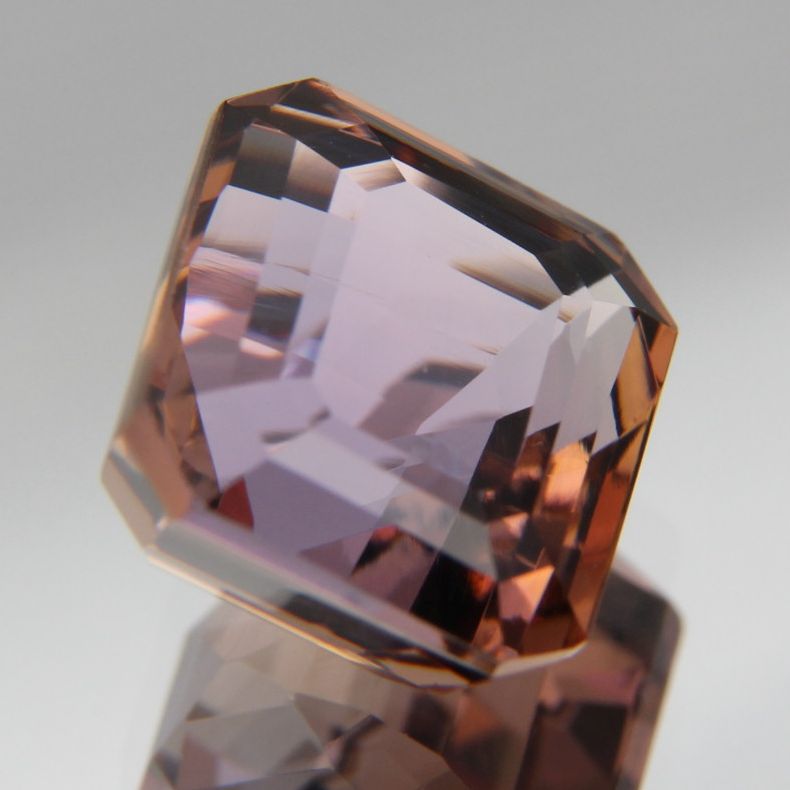 Zoisite 4.38 ct