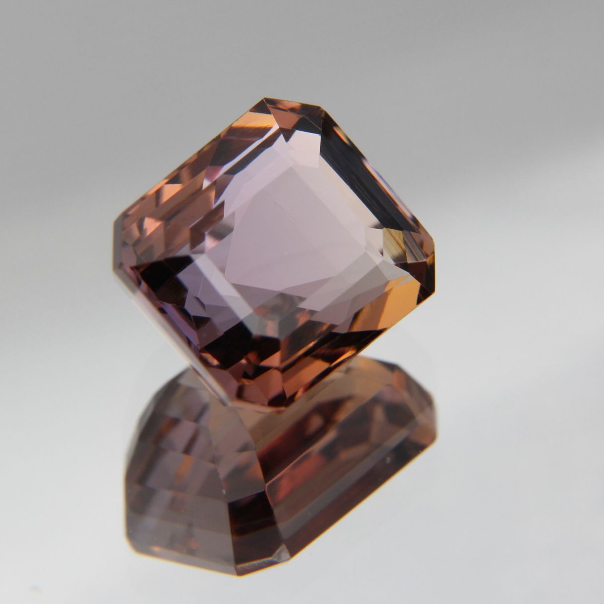 Zoisite 4.38 ct