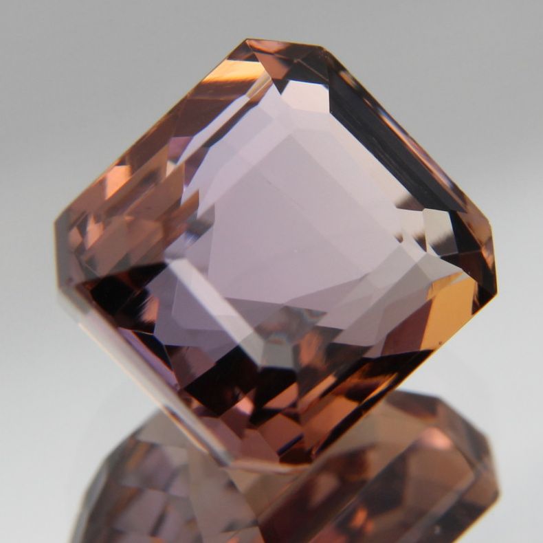 Zoisite 4.38 ct