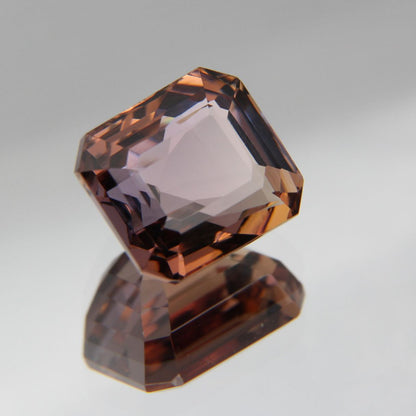 Zoisite 4.38 ct