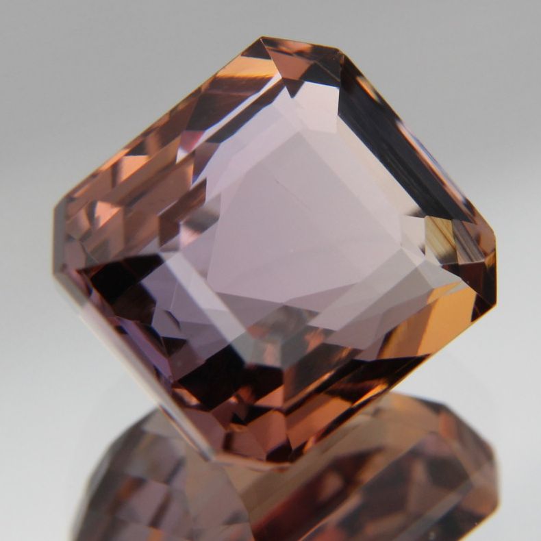 Zoisite 4.38 ct