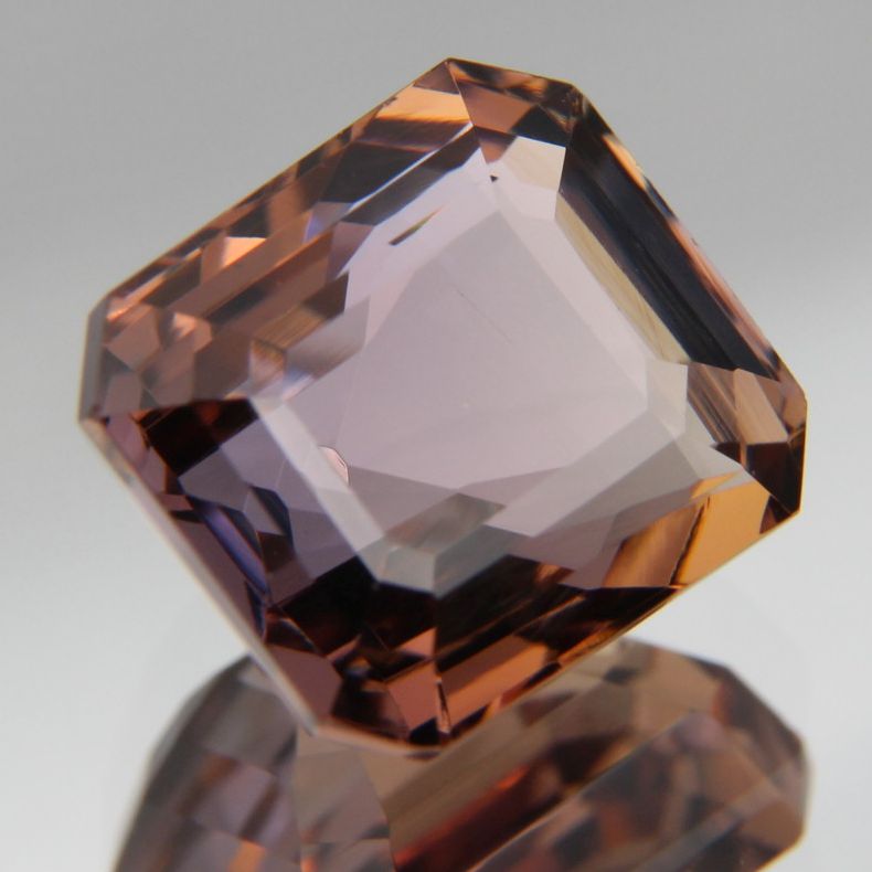 Zoisite 4.38 ct