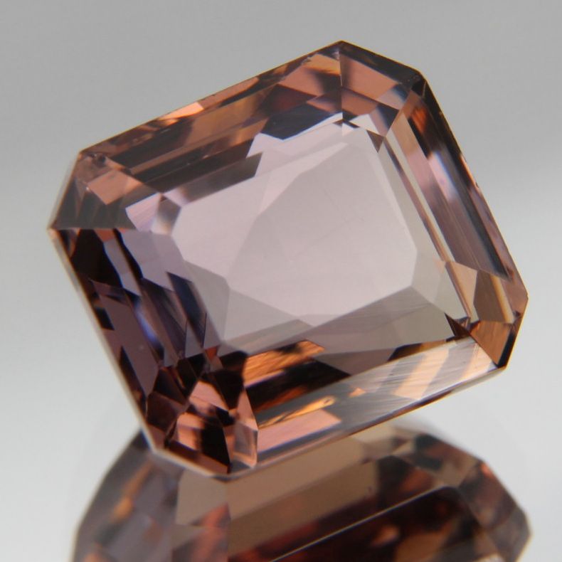 Zoisite 4.38 ct
