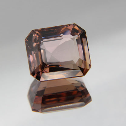 Zoisite 4.38 ct