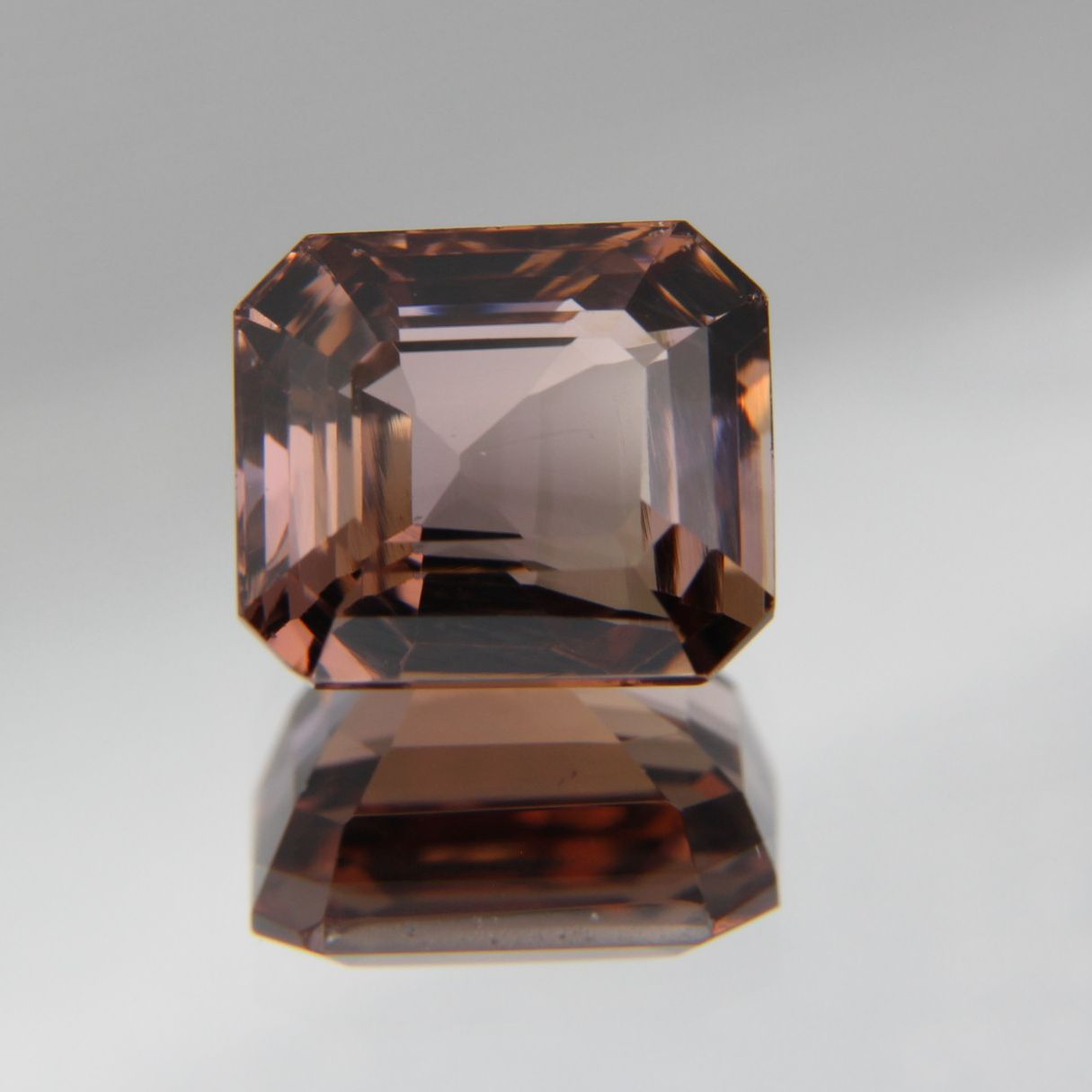 Zoisite 4.38 ct